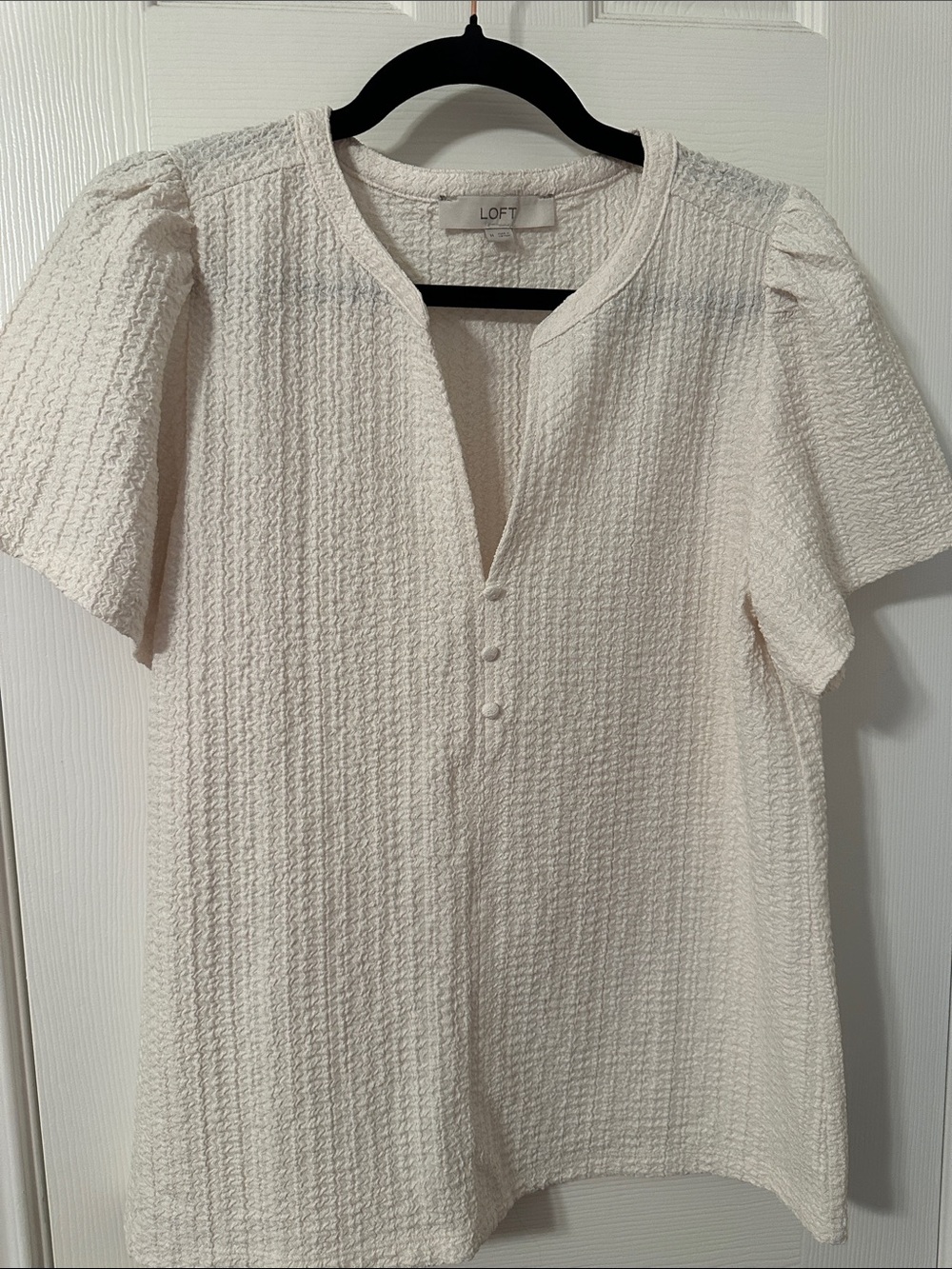 LOFT Cream Textured Short-Sleeve Split-Neck Blouse